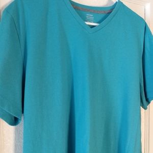 Old Navy v-neck t-shirt size extra large